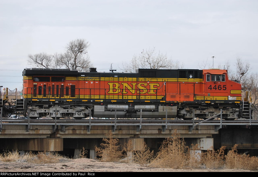 BNSF 4465